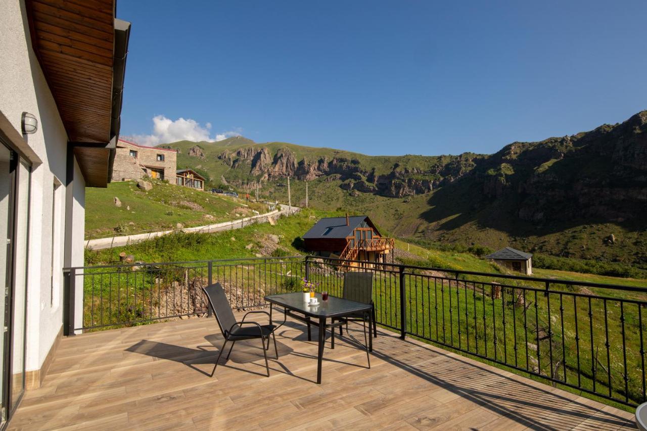 Hotel Geni Kazbegi Exterior photo