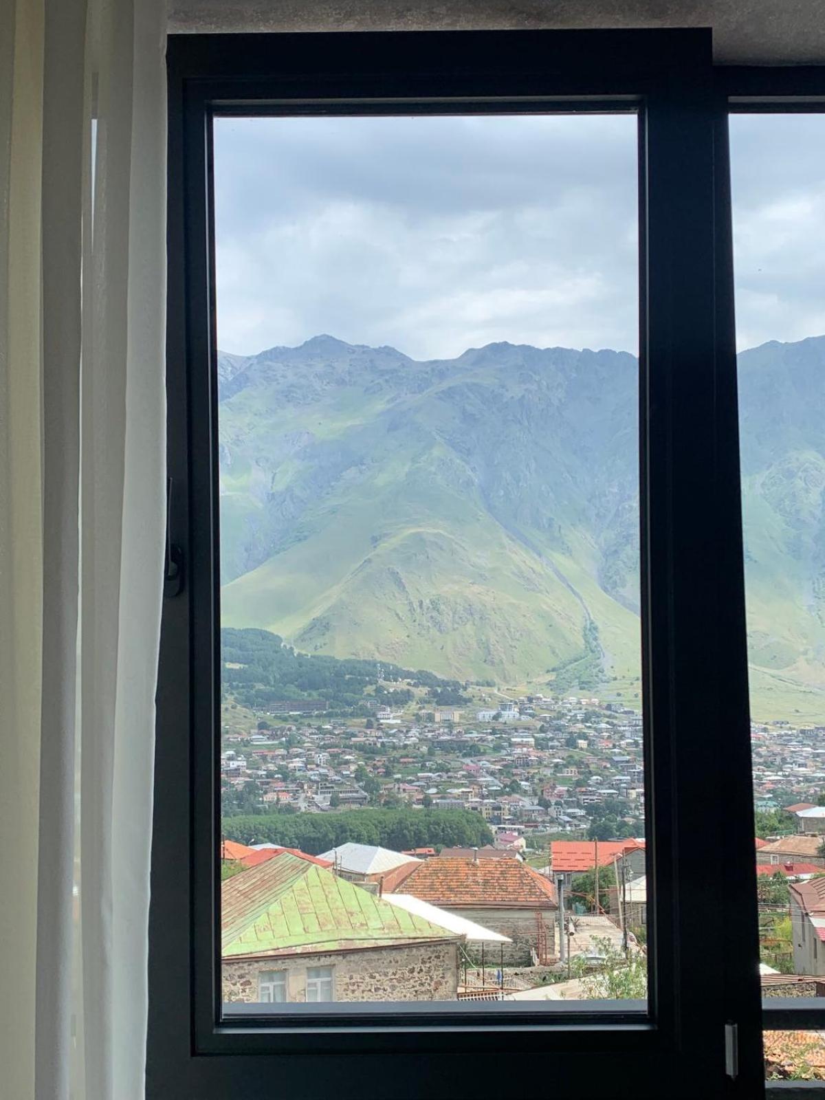 Hotel Geni Kazbegi Exterior photo